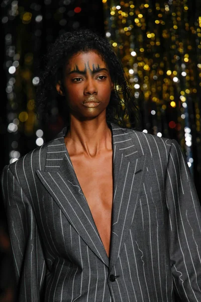 Look 23